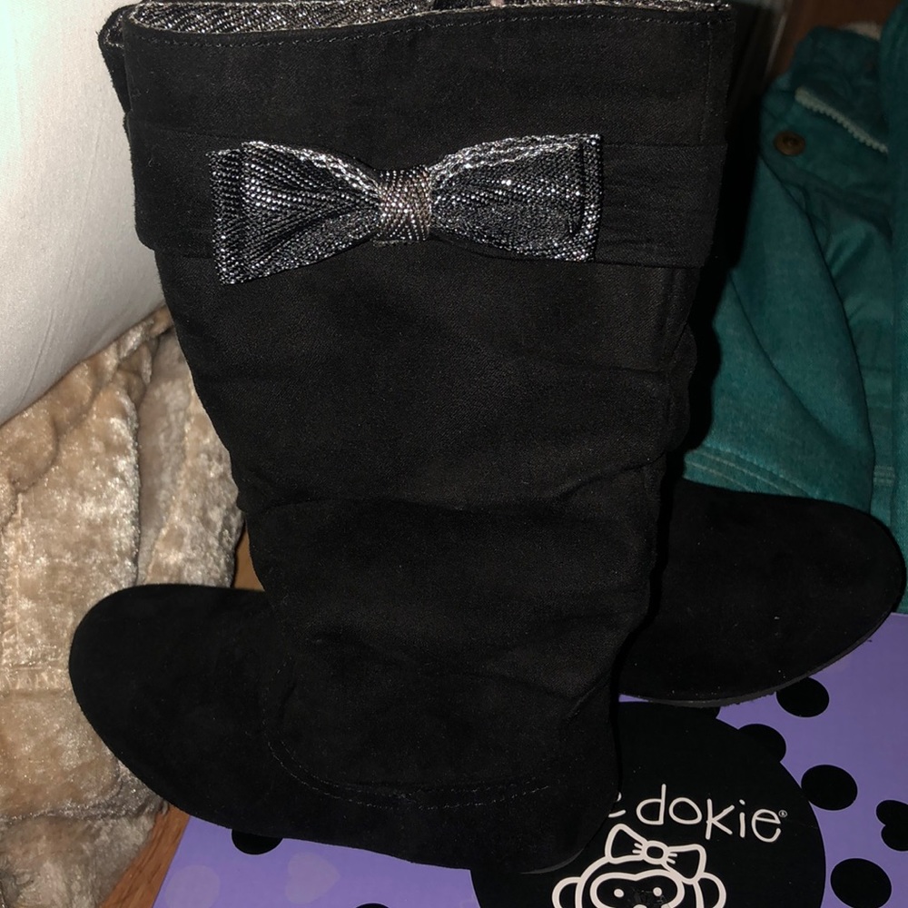Black toddler boots